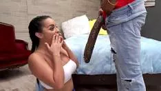 Se Sperie Cand Vede Pula Giganta De Negru