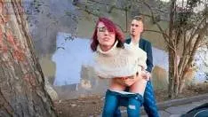 Femei lesbiene care acum invata sa suga o pula mare dar actiunea este lenta si fara experienta