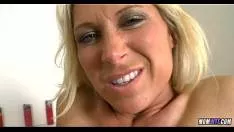 Bianca O Tanara Din Vaslui O Suge Perfect Si Se Fute Dupa Ce Face Dus Si In Pizda