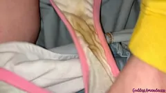 Milf dolofan care se enervează în baie